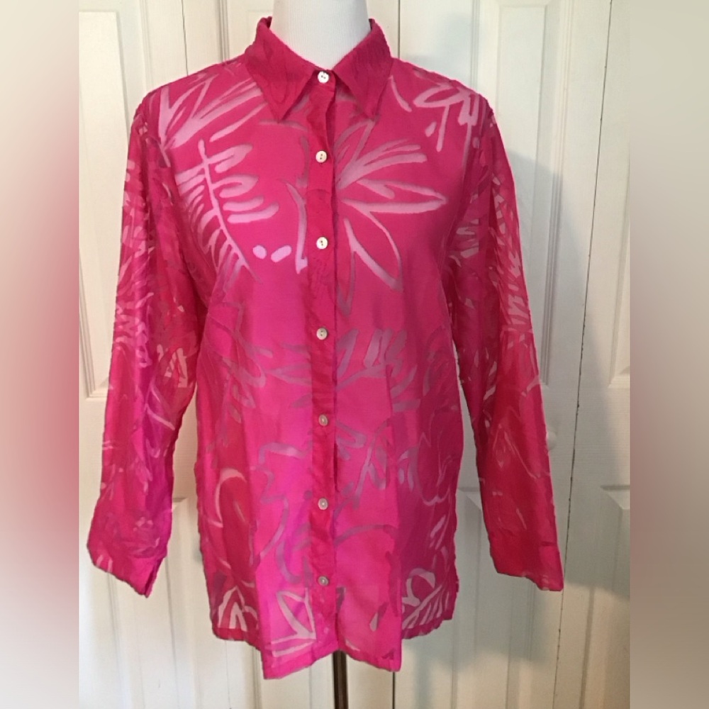 Chico's size 1 Hot Pink Blouse/Shirt